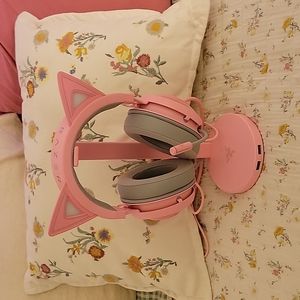 Razer Kraken Wired Headset Kitty Edition in Rose Quartz (Pink)